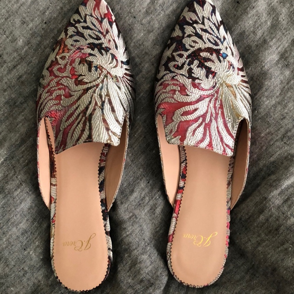 J.Crew Metallic Flats/Mules sz. 8.5